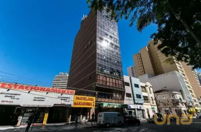 Casa comercial para alugar na Praça General Osório, 379, Centro, Curitiba