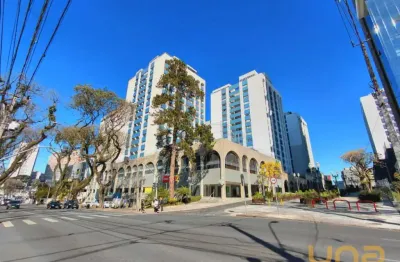Apartamento com 3 quartos para alugar na Rua Mato Grosso, 80, Água Verde, Curitiba