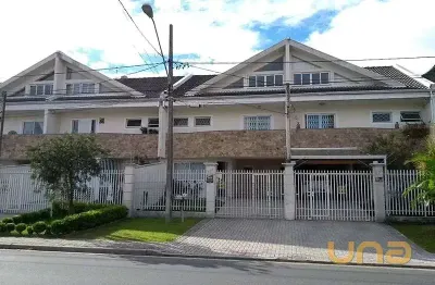 Imobiliária cilar vende sobrado 4 quartos no tarumã com 199,07