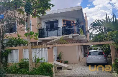 Imobiliária cilar vende casa em 02 pavimentos com 156m² no boq