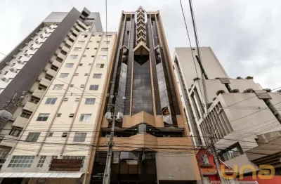 Casa comercial à venda na Rua Benjamin Constant, 67, Centro, Curitiba