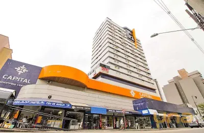 Imobiliária cilar vende sala/conjunto comercial no centro com
