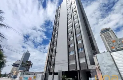 Apartamento com 3 quartos para alugar na Rua Mariano Torres, 764, Centro, Curitiba
