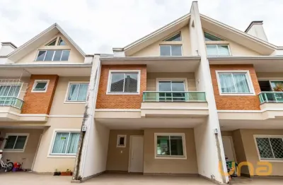 Casa com 3 quartos para alugar na Rua Maria Luiza Bazzani Natal, 166, Uberaba, Curitiba