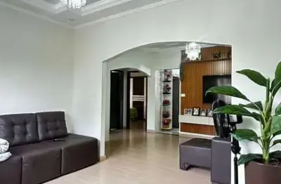 Casa à venda em maringá – 3 quartos e suíte no parque das laranjeiras