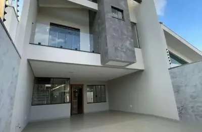 Casa moderna à venda e elegante com 4 suítes e espaços integrados em maringá