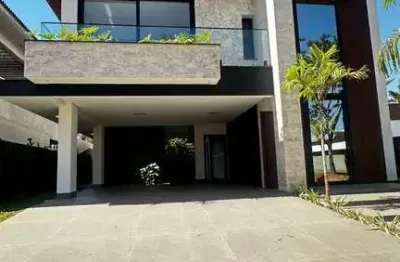 Casa à venda em maringá - condomínio fechado com 3 quartos e piscina