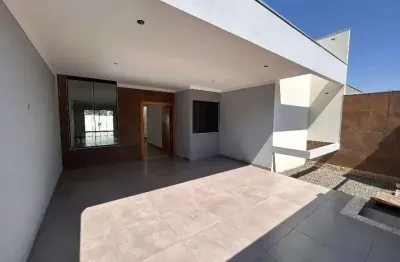 Casa à venda no jardim espanha em maringá com 3 quartos com suíte