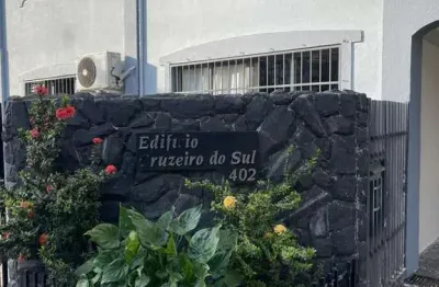 Apartamento com 2 quartos à venda na Rua Mandaguari, 402, Zona 07, Maringá