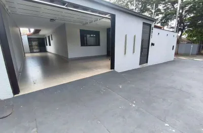 Casa com 3 quartos à venda na Rua Felipe Camarão, 801, Zona 02, Maringá