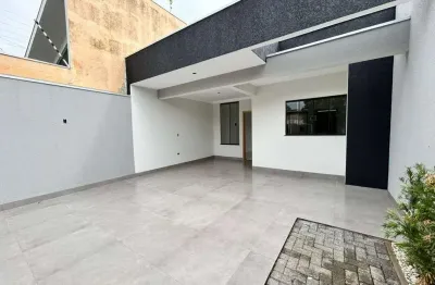 Casa à venda no jardim everest – pé-direito alto, jardim de inverno em maringá