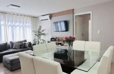 Apartamento à Venda na Zona 07 Maringá 127m² com Suíte e 3 Quartos