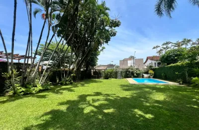 Casa à venda na enseada – 4 dormitórios 600m terreno  - conforto e localização privilegiada