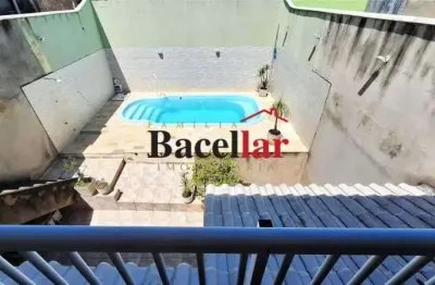 Casa com 2 quartos à venda na avenida paranapuã, tauá, rio de janeiro, 200 m2 por r$ 550.000