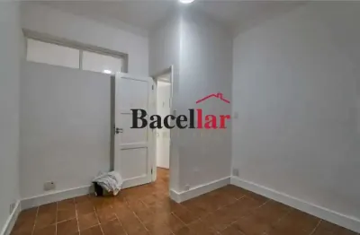 Apartamento com 3 quartos à venda na rua benevenuto berna, tijuca, rio de janeiro, 70 m2 por r$ 360.000