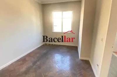 Apartamento com 2 quartos para alugar na rua torres homem, vila isabel, rio de janeiro, 65 m2 por r$ 1.000