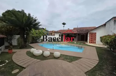 Casa em condomínio fechado com 3 quartos à venda na rua celso bastos de barros, itaipu, niterói, 630 m2 por r$ 1.190.000