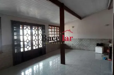 Casa com 5 quartos à venda na rua gonzaguinha, portuguesa, rio de janeiro, 204 m2 por r$ 730.000