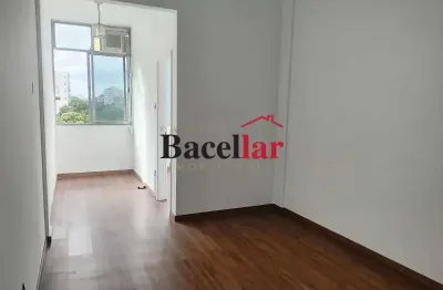 Apartamento com 2 quartos para alugar na rua félix da cunha, tijuca, rio de janeiro, 70 m2 por r$ 2.050