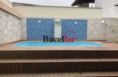 Casa em condomínio fechado com 4 quartos para alugar na vila esparta, portuguesa, rio de janeiro, 220 m2 por r$ 6.800