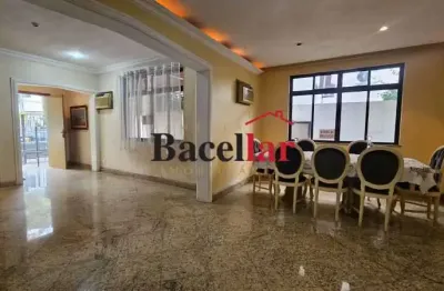 Casa com 3 Suítes, Varanda e Vaga à Venda no Alto da Boa Vista!!! Próximo ao Largo da Usina!!! rj