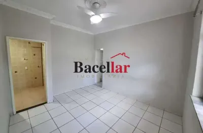 Apartamento com 2 quartos à venda na rua borda do mato, grajaú, rio de janeiro, 48 m2 por r$ 319.999
