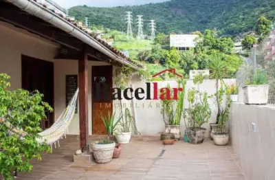 Cobertura com 4 quartos à venda na rua medeiros pássaro, tijuca, rio de janeiro, 197 m2 por r$ 690.000