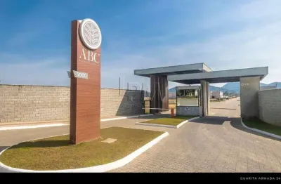 Barracão / galpão / depósito à venda na pedro romão, 4945, balneário perequê, porto belo por r$ 15.900.000