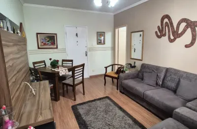 Ótimo apartamento 2 dormitórios, no coração do gonzaga. 1o andar