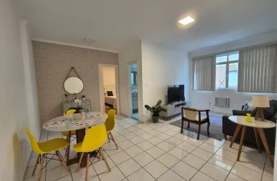 Lindooooo apartamento para locação diária.  vista para o mar.  1 vaga de garagem.