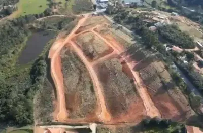 Lotes a partir de 250m² em pedra bela | lago e área de lazer | facilitado | ótimo local