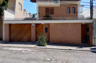 Casa, tipo sobrado com 3 dormitórios tipo suítes ampla área gourmet sala sauna seca e úmida 3 vagas e quintal em zona residencial em região nobre do klabin jardim da glória vila mariana