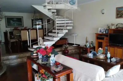 Casa, tipo sobrado com 3 dormitórios tipo suítes ampla sala 3 vagas e quintal em região nobre do klabin jardim da glória vila mariana