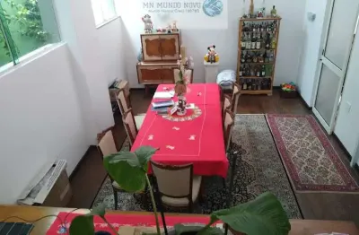 Casa na Vila Mariana com 3 dormitórios, tipo suítes, área gourmet, escritório