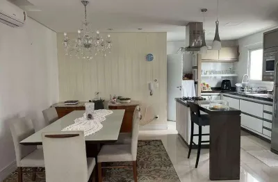 Aluguel anual: apartamento de 3 suítes, 1 sendo master e 3 vagas de garagem em balneário camboriú