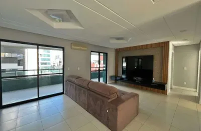Aluguel anual: apartamento diferenciado com 476m² privativos e 3 suítes no centro de balneário camboriú.