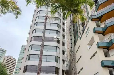 Apartamento com 4 quartos para alugar na Avenida Atlântica, Centro, Balneário Camboriú