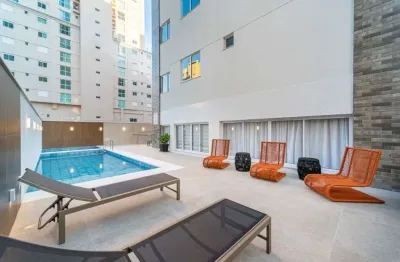 Aluguel Anual: Apartamento com 3 suítes para alugar, Centro - Balneário Camboriú/SC