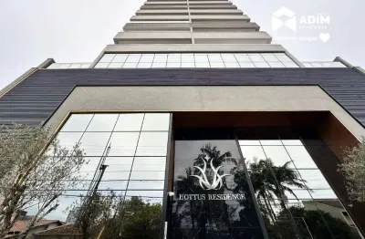 Aluguel anual: apartamento de 2 quartos, sendo 2 suítes no centro de itajaí.