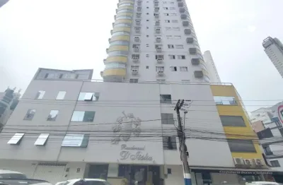 Aluguel anual: apartamento de 3 quartos, 1 suíte e 2 demi suítes no pioneiros em balneário camboriú