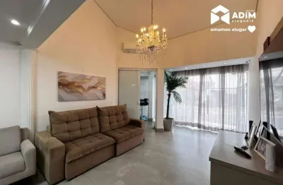 Aluguel Anual: Casa Residencial/comercial com 252 metros no centro de Balneário Camboriú.