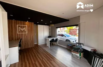 Sala comercial 30m² na Terceira Avenida em Balneário Camboriú.