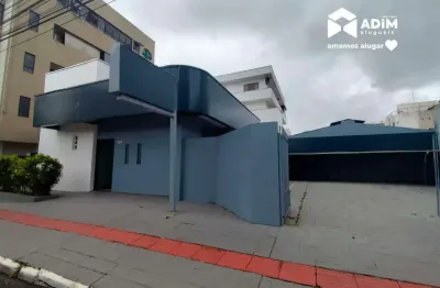 Aluguel anual: casa comercial de 160mts² privativo e 220mts² externo em balneário camboriú