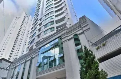 Aluguel anual: apartamento alto padrão mobiliado e equipado, com 3 suítes na quadra do mar em balneário camboriú.