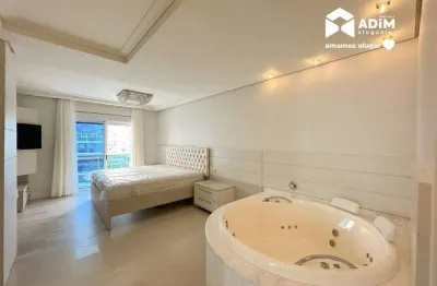 Aluguel Anual: Apartamento Garden mobiliado, com pé-direito alto e 4 dormitórios sendo 3 suítes, no centro de Balneário Camboriú.