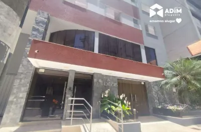 Aluguel anual: Apartamento de 2 quartos com sacada e churrasqueira no centro de Balneário Camboriú
