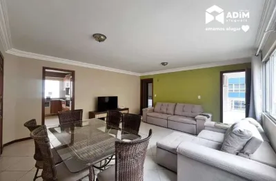 Aluguel Anual: Apartamento semi mobiliado com 3 quartos no centro de Balneário Camboriú a poucos metros do mar.