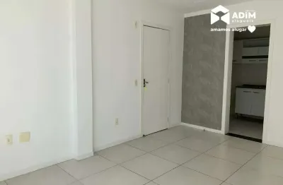 Aluguel anual: Apartamento com 2 dormitórios na Várzea do Ranchinho em Camboriú