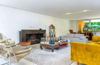 Awm vende casa 04 dormitórios no bairro chácara das pedras, porto alegre - ca425