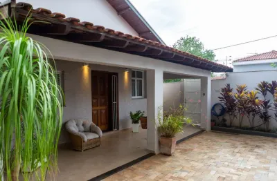 Excelente casa de vila para venda em aparecida com 3 quartos, sendo 1 suíte, 220m²